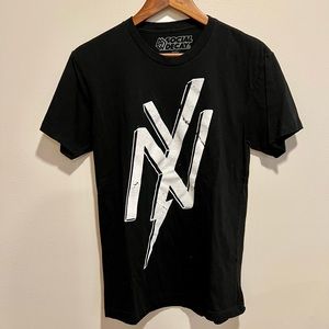 SOCIAL DECAY - NY lightening bolt tshirt, Black, size small